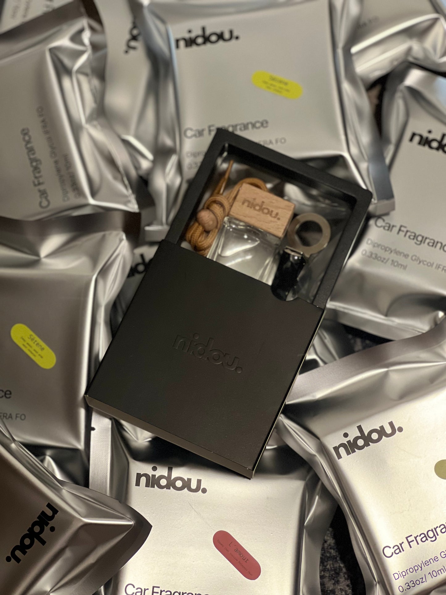 Thélysse- White Tea & Lily Car Perfume